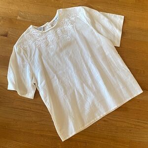 Pierre Cardin Women’s Sz 12 White Embroidered Short Sleeve Blouse